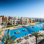 Luxe 3Bdr W Private Rooftop Jacuzzi & Beach Access
