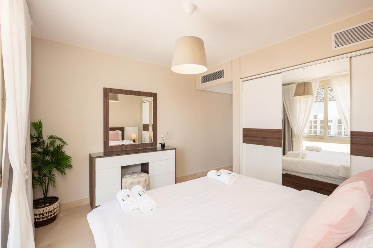 Luxe 3bdr W Private Rooftop Jacuzzi & Access Apartment Hurghada