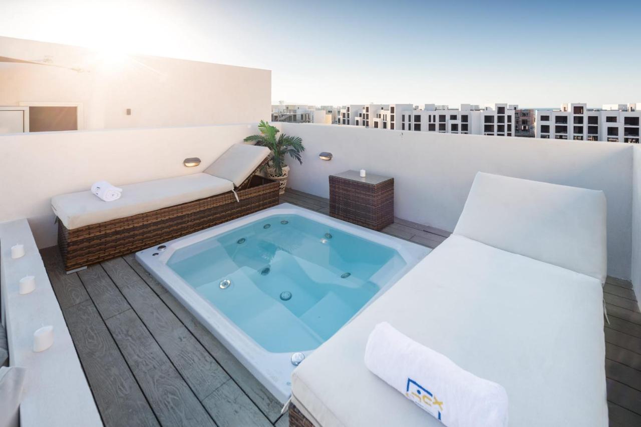 Apartment Luxe 3bdr W Private Rooftop Jacuzzi & Access Hurghada